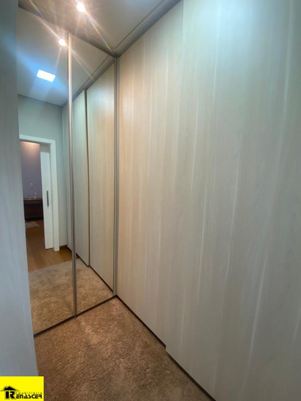 Casa de Condomínio com 5 quartos à venda e aluguel, 373m² — foto 14 de 30