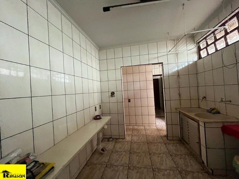 Casa com 3 quartos à venda, 240m² — foto 26 de 26
