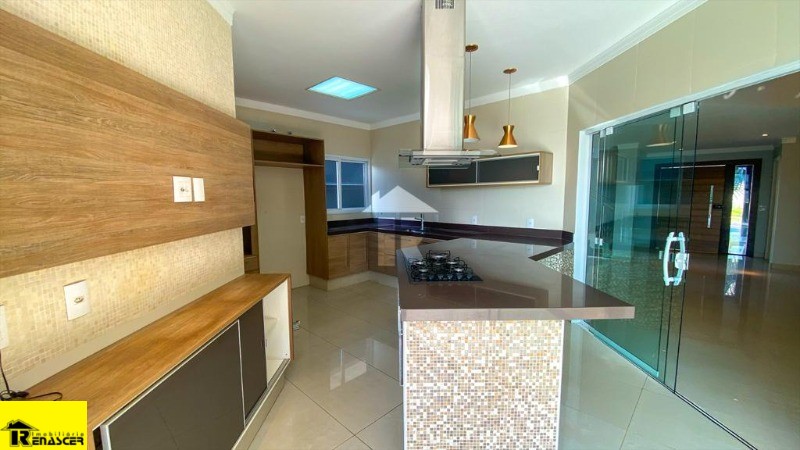 Casa de Condomínio com 4 quartos à venda e aluguel, 358m² — foto 12 de 38
