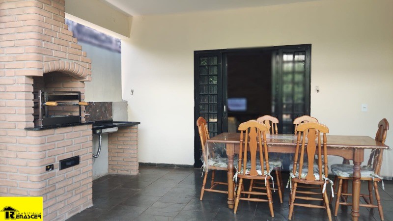 Casa com 3 quartos à venda, 155m² — foto 10 de 19