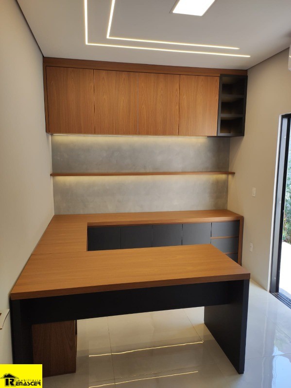 Casa de Condomínio com 3 quartos à venda, 200m² — foto 17 de 18