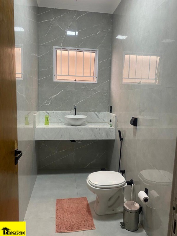 Casa com 3 quartos à venda, 180m² — foto 23 de 46