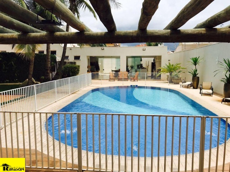 Casa com 4 quartos à venda, 630m² — foto 24 de 34