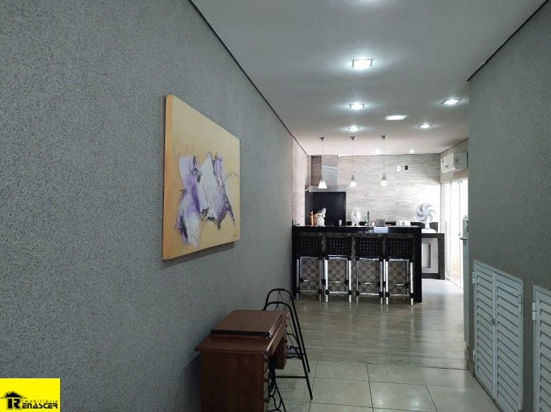 Casa de Condomínio com 4 quartos à venda, 220m² — foto 16 de 43