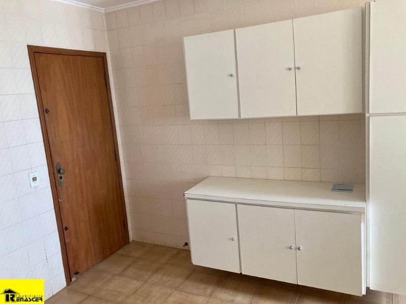 Apartamento com 3 quartos à venda, 138m² — foto 13 de 19