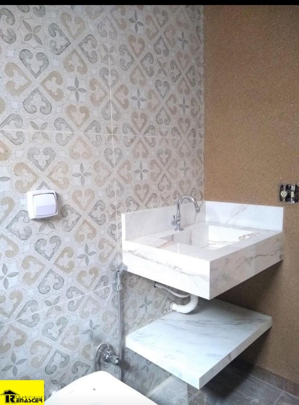 Casa com 5 quartos à venda, 270m² — foto 33 de 34