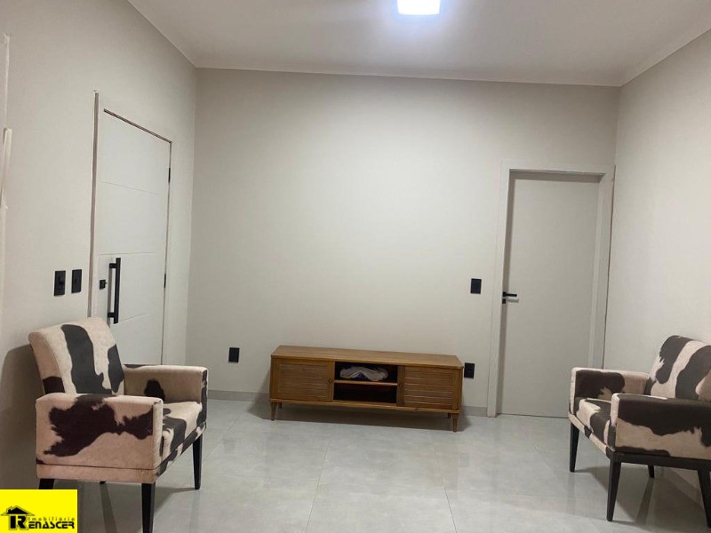 Casa com 3 quartos à venda, 180m² — foto 1 de 46