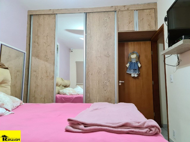 Casa com 5 quartos à venda, 270m² — foto 27 de 34
