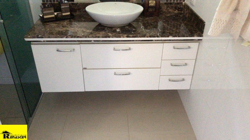 Casa com 4 quartos à venda, 630m² — foto 9 de 34