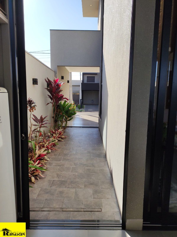 Casa de Condomínio com 3 quartos à venda, 200m² — foto 11 de 18