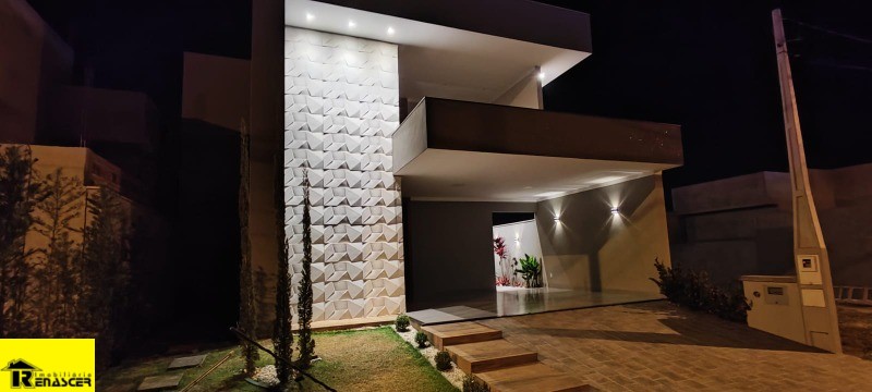 Casa de Condomínio com 3 quartos à venda, 200m² — foto 2 de 18