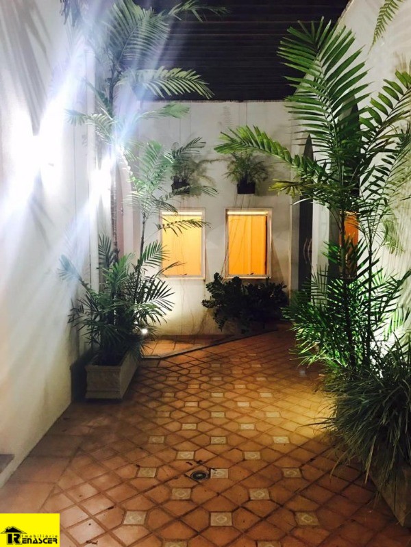 Casa com 4 quartos à venda, 630m² — foto 33 de 34
