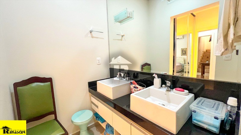 Casa de Condomínio com 4 quartos à venda, 320m² — foto 17 de 25