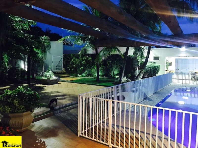 Casa com 4 quartos à venda, 630m² — foto 31 de 34