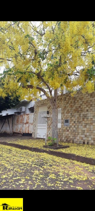 Casa com 5 quartos à venda, 270m² — foto 2 de 34