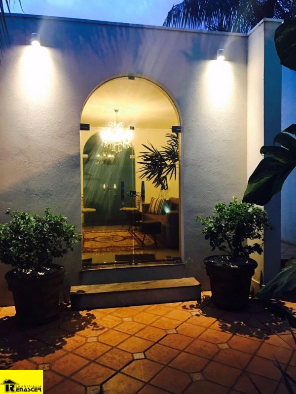 Casa com 4 quartos à venda, 630m² — foto 34 de 34