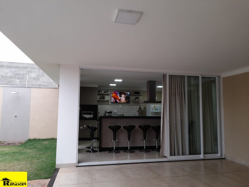 Casa com 3 quartos à venda, 158m² — foto 5 de 20
