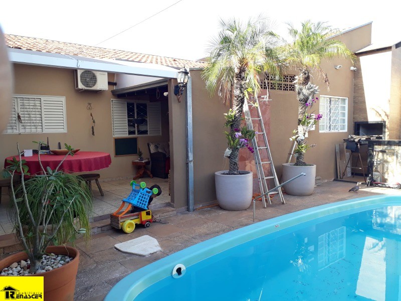 Casa com 5 quartos à venda, 270m² — foto 16 de 34