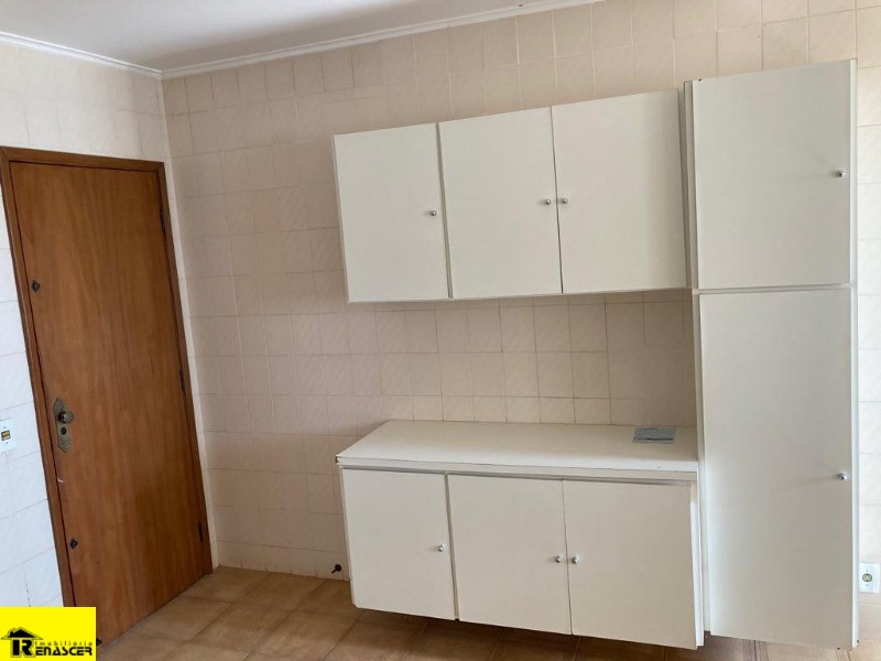 Apartamento com 3 quartos à venda, 138m² — foto 12 de 19