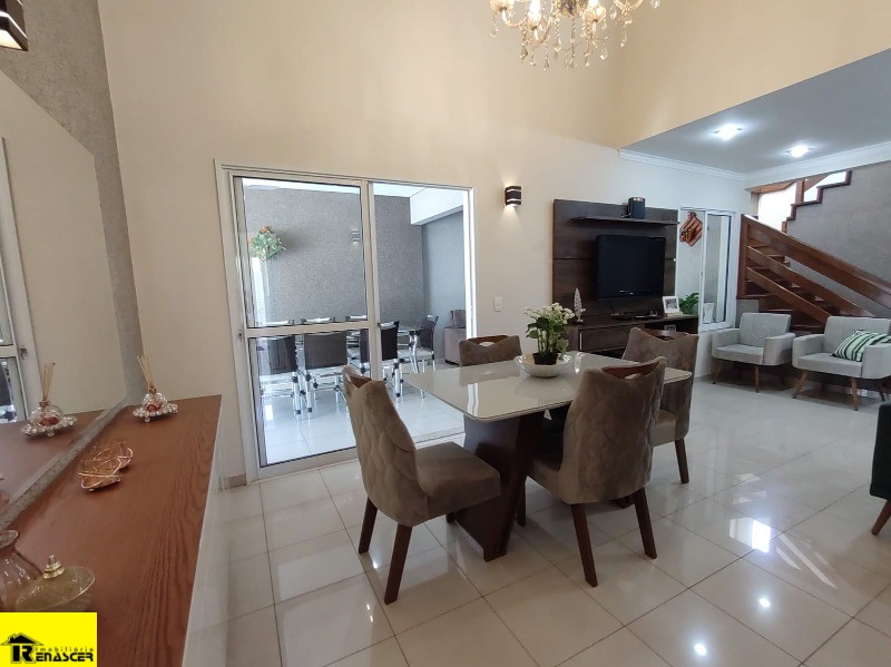 Casa de Condomínio com 4 quartos à venda, 220m² — foto 6 de 43