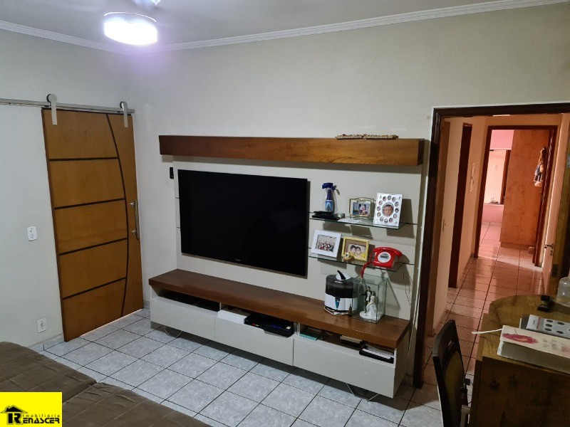 Casa com 5 quartos à venda, 270m² — foto 22 de 34