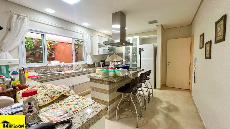 Casa de Condomínio com 4 quartos à venda, 320m² — foto 7 de 25