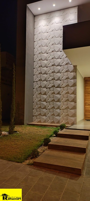 Casa de Condomínio com 3 quartos à venda, 200m² — foto 3 de 18