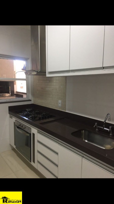 Casa de Condomínio com 3 quartos à venda, 170m² — foto 8 de 30