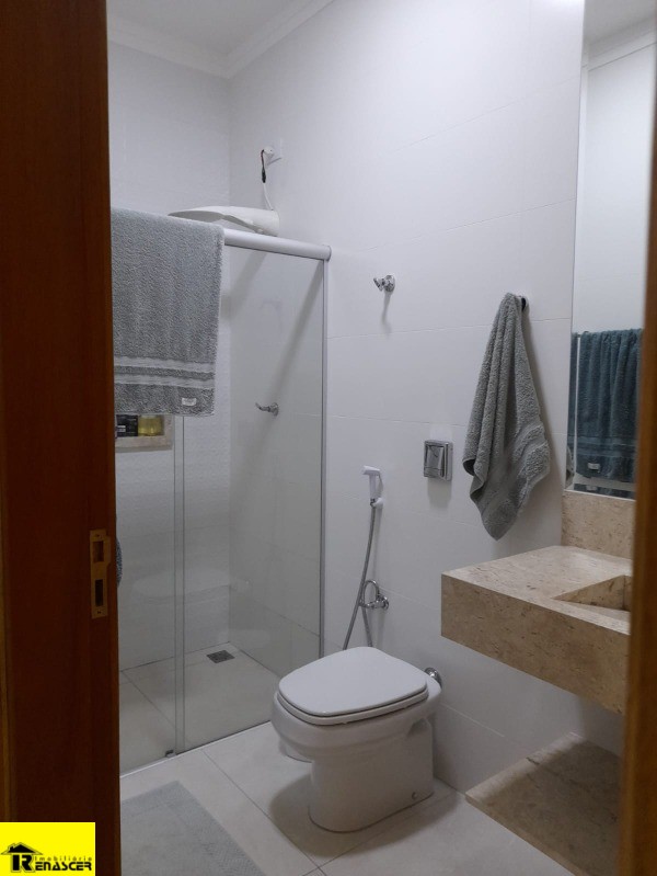 Casa com 3 quartos à venda, 158m² — foto 19 de 20