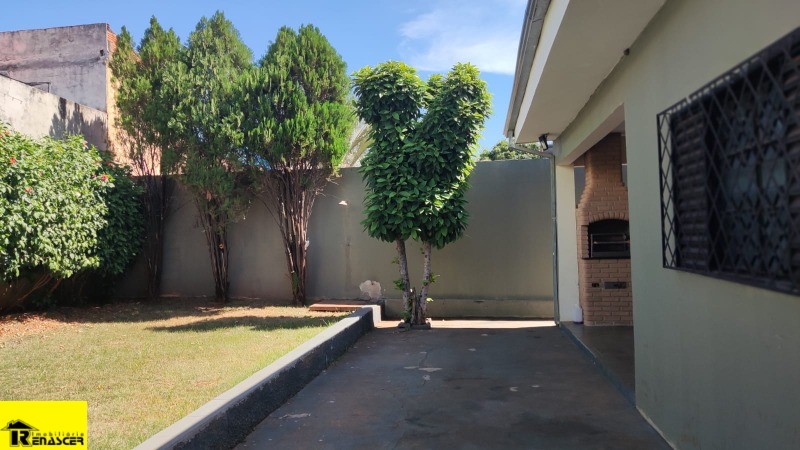 Casa com 3 quartos à venda, 155m² — foto 1 de 19