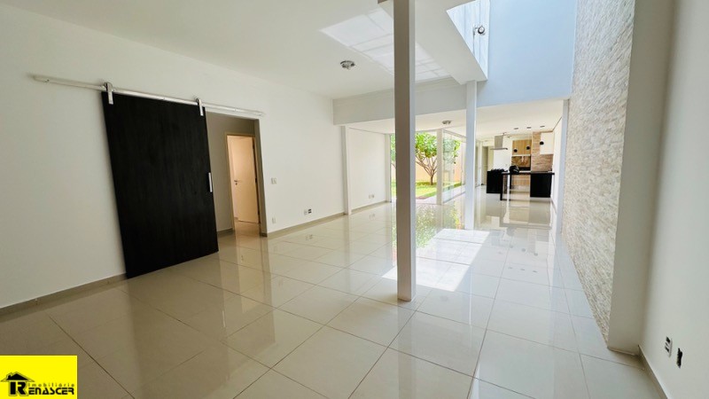 Casa com 3 quartos à venda e aluguel, 200m² — foto 26 de 32