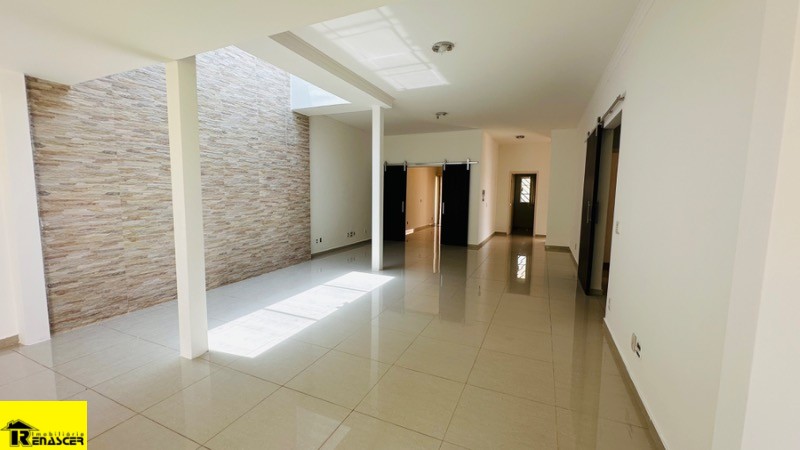 Casa com 3 quartos à venda e aluguel, 200m² — foto 15 de 32