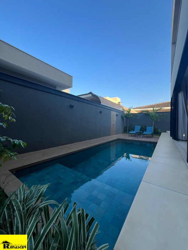 Casa de Condomínio com 4 quartos à venda, 300m² — foto 10 de 30