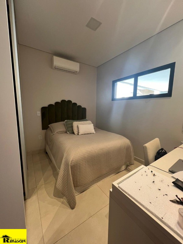Casa de Condomínio com 4 quartos à venda, 300m² — foto 22 de 30