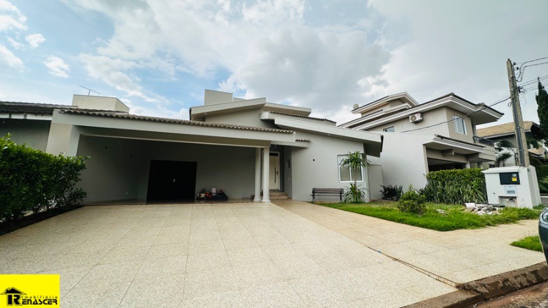 Casa de Condomínio com 3 quartos à venda, 300m² — foto 1 de 25