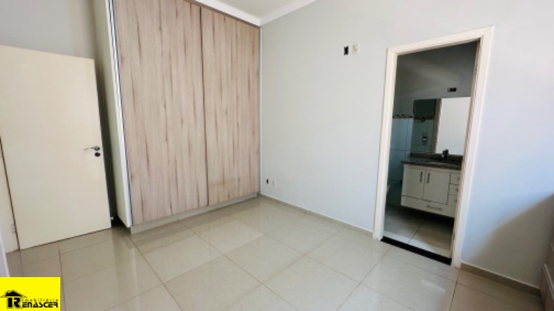 Casa com 3 quartos à venda e aluguel, 200m² — foto 10 de 32