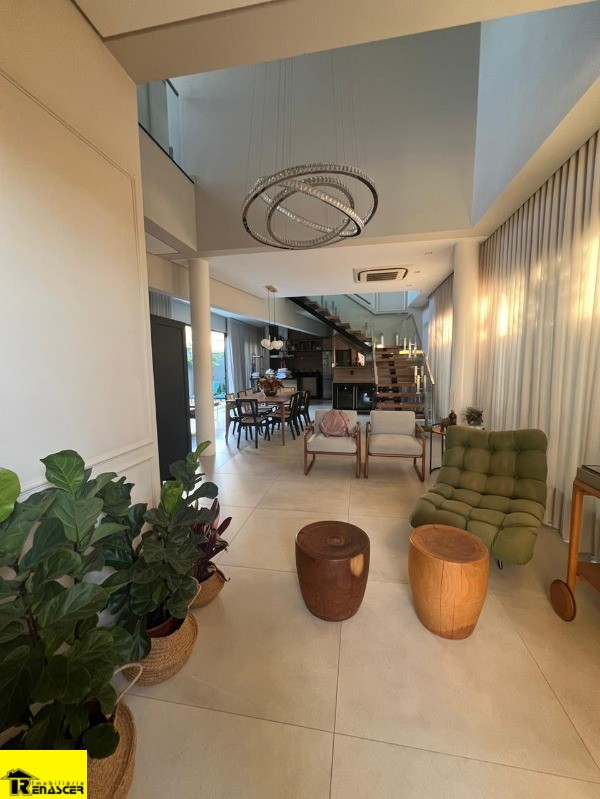 Casa de Condomínio com 4 quartos à venda, 300m² — foto 4 de 30