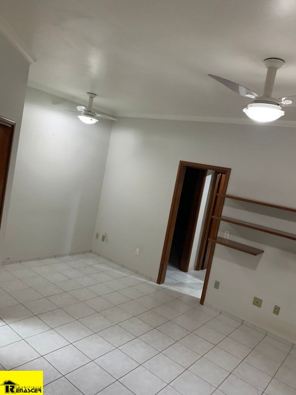 Apartamento com 2 quartos à venda, 80m² — foto 4 de 12