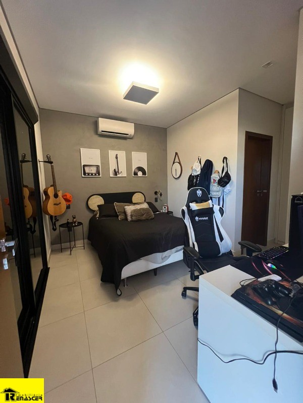 Casa de Condomínio com 4 quartos à venda, 300m² — foto 17 de 30