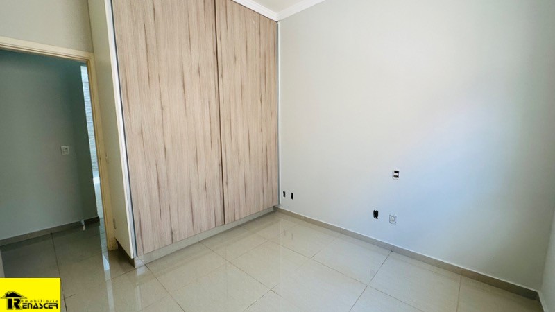 Casa com 3 quartos à venda e aluguel, 200m² — foto 11 de 32