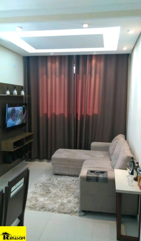 Apartamento com 2 quartos à venda, 45m² — foto 1 de 19