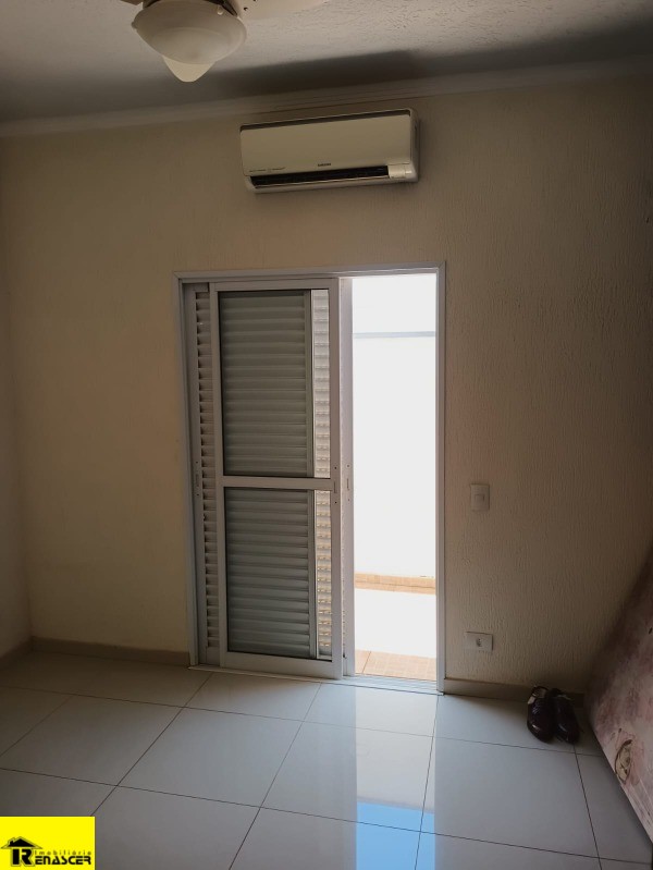 Casa de Condomínio com 3 quartos à venda, 255m² — foto 11 de 15