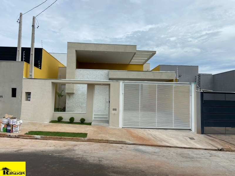 Casa com 3 quartos à venda, 100m² — foto 2 de 23