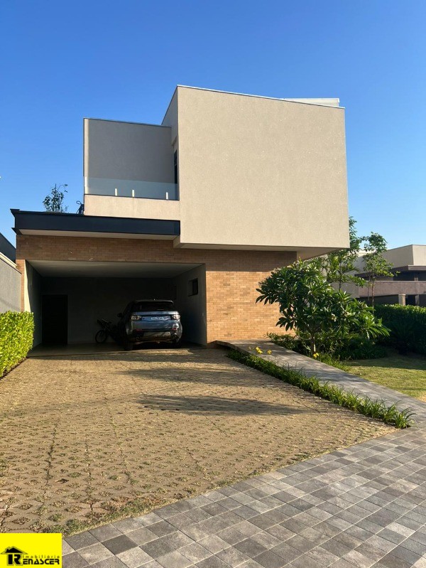 Casa de Condomínio com 4 quartos à venda, 300m² — foto 1 de 30