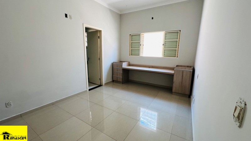 Casa com 3 quartos à venda e aluguel, 200m² — foto 12 de 32
