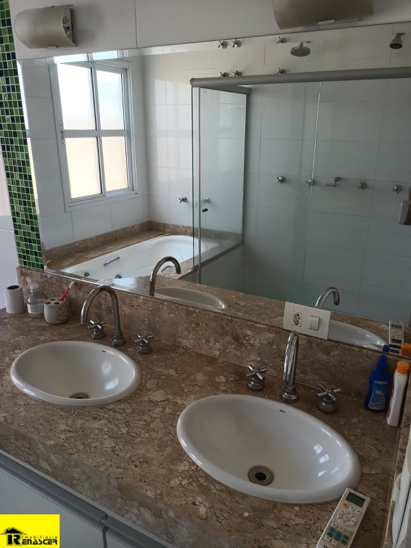 Casa de Condomínio com 3 quartos à venda, 255m² — foto 8 de 15