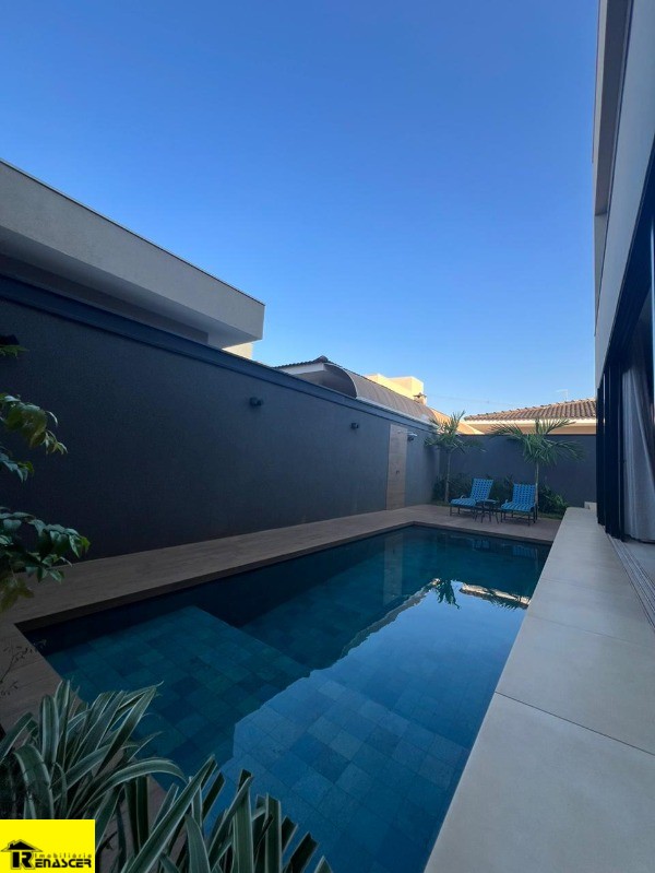 Casa de Condomínio com 4 quartos à venda, 300m² — foto 9 de 30