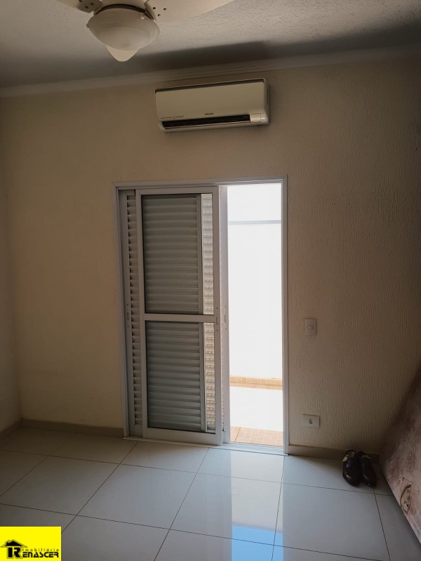 Casa de Condomínio com 3 quartos à venda, 255m² — foto 14 de 15