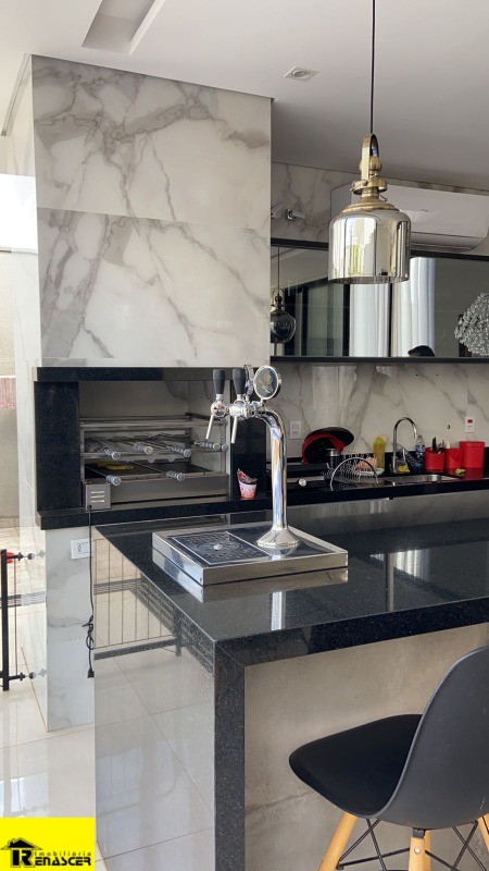 Casa de Condomínio com 3 quartos à venda, 235m² — foto 15 de 20