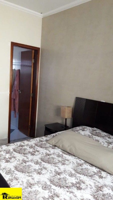 Casa com 3 quartos à venda, 135m² — foto 27 de 28